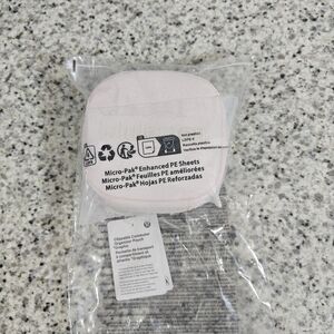 Lululemon Clippable Commuter Organizer Pouch (Pink Pearl/Light Ivory/Rose Gold)